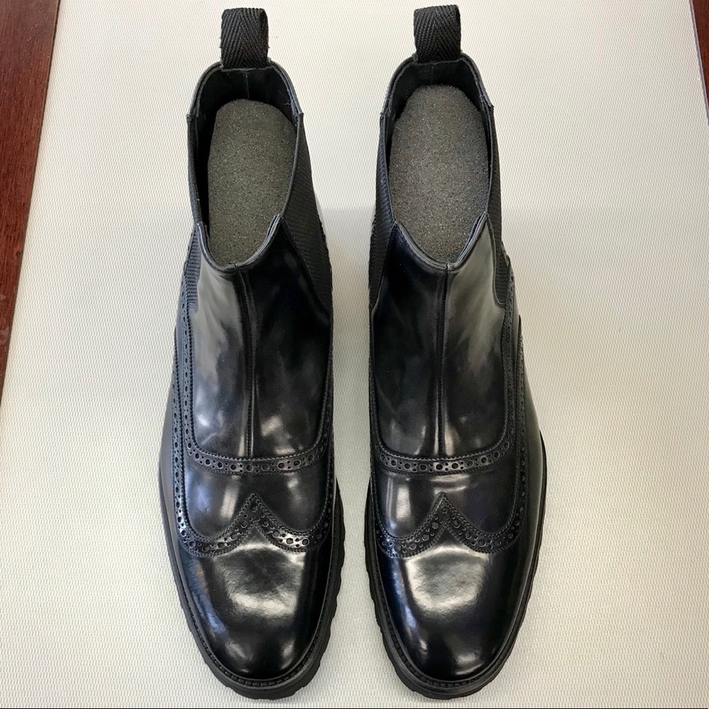 Donald Pliner Black Wingtip Chelsea Boots